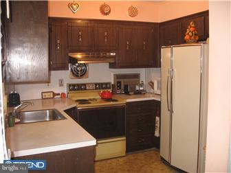 2102 Fortune Road Glenside, PA 19038 - Photo 4 of 9 Kitchen