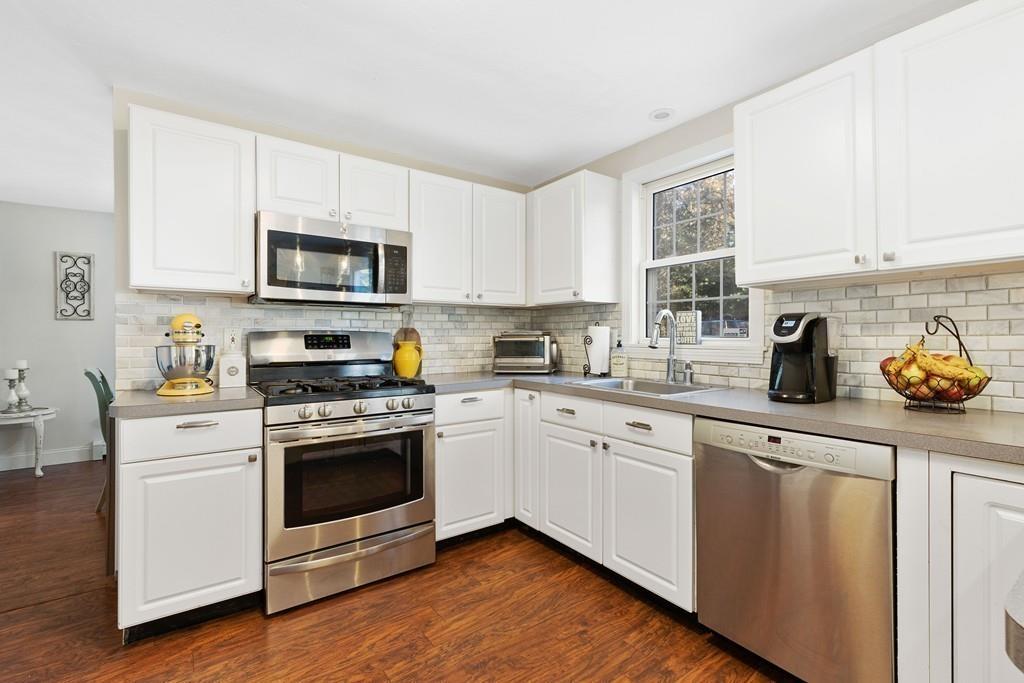 100 Captain Samadrus Road Barnstable, MA 02635 - Photo 4 of 29 Gallery Image 4