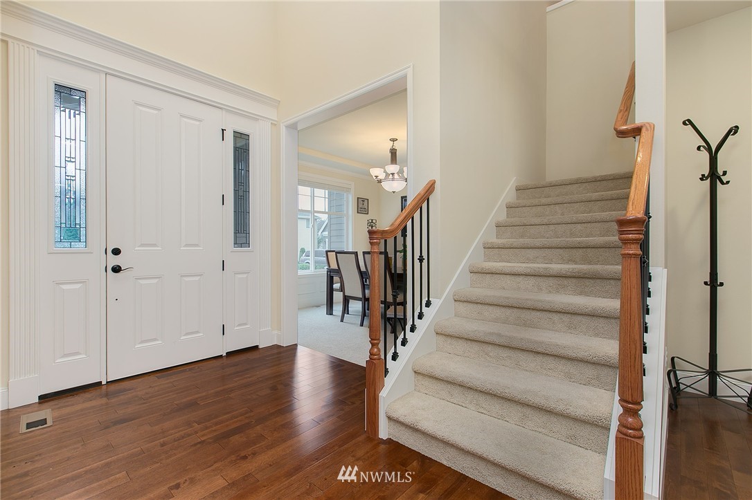20808 37th Drive Southeast Bothell, WA 98021 - Photo 2 of 24 Gallery Image 2
