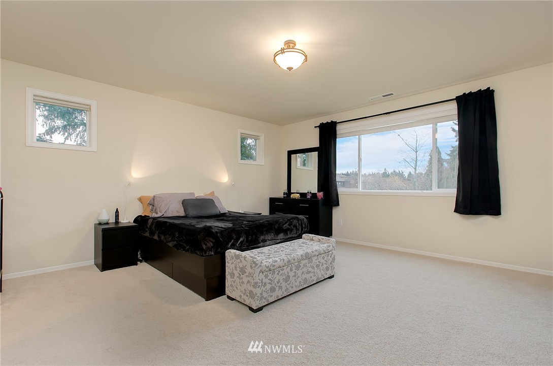 20808 37th Drive Southeast Bothell, WA 98021 - Photo 14 of 24 Gallery Image 14