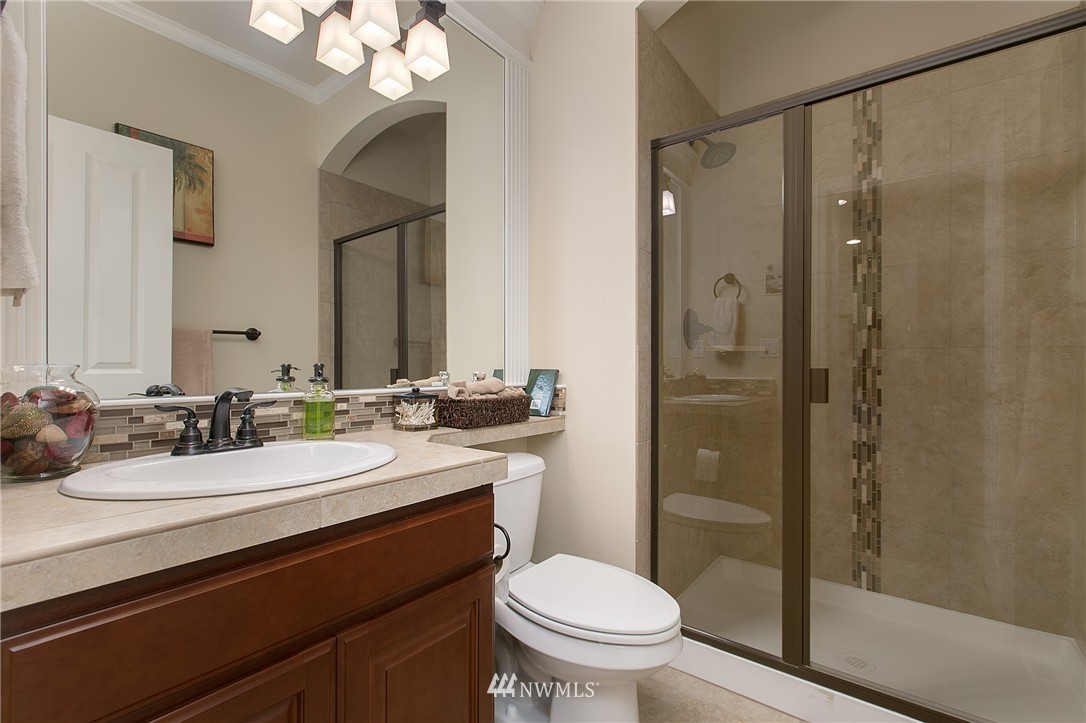 20808 37th Drive Southeast Bothell, WA 98021 - Photo 5 of 24 Gallery Image 5