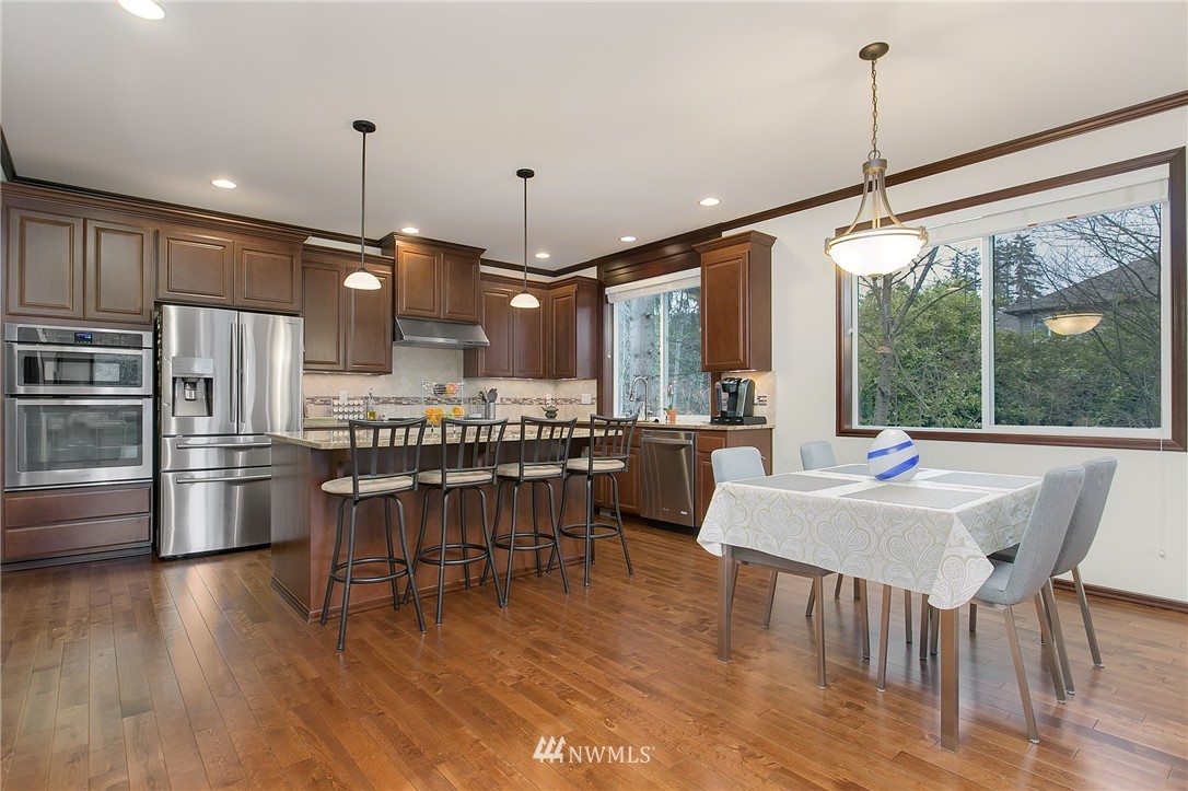 20808 37th Drive Southeast Bothell, WA 98021 - Photo 6 of 24 Gallery Image 6
