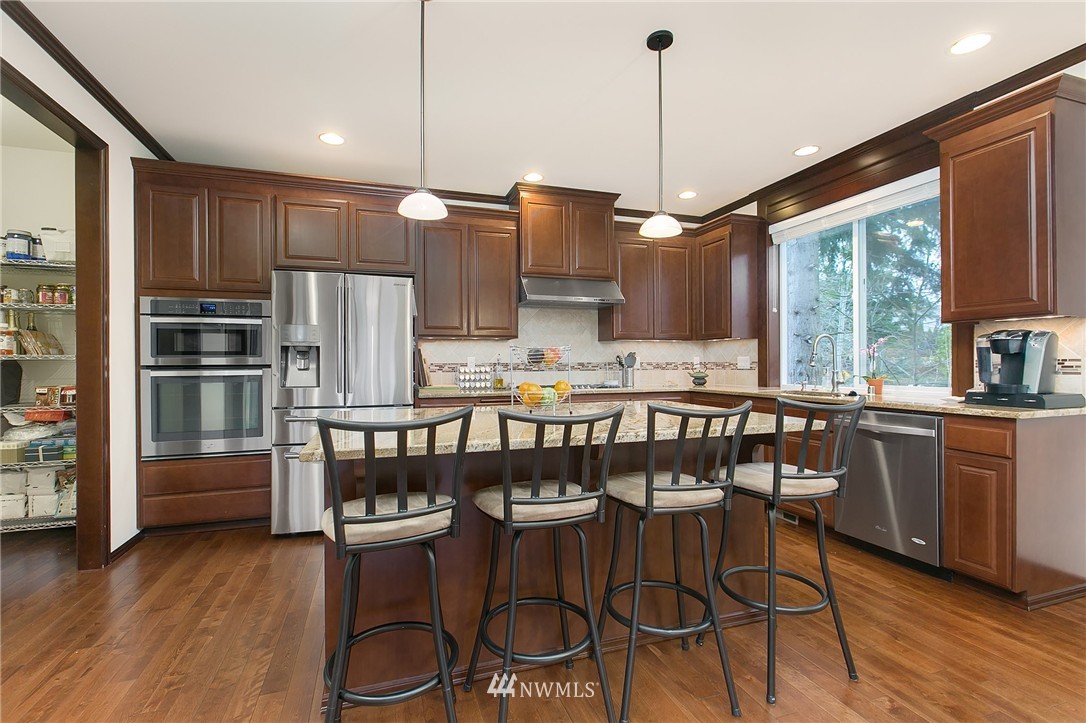 20808 37th Drive Southeast Bothell, WA 98021 - Photo 7 of 24 Gallery Image 7