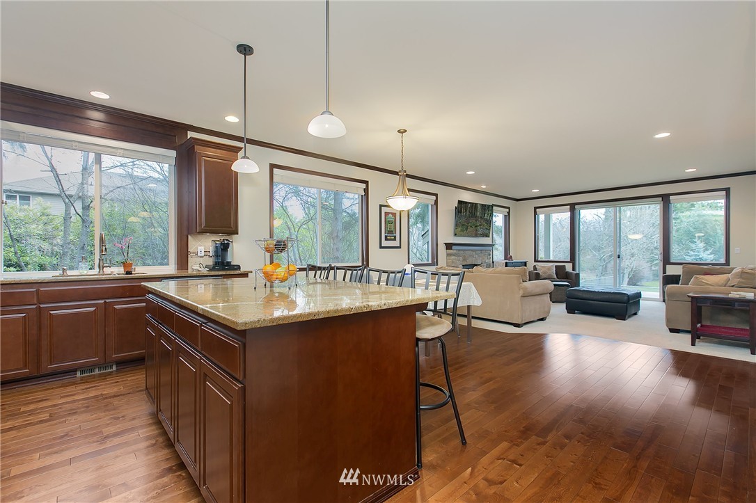 20808 37th Drive Southeast Bothell, WA 98021 - Photo 9 of 24 Gallery Image 9
