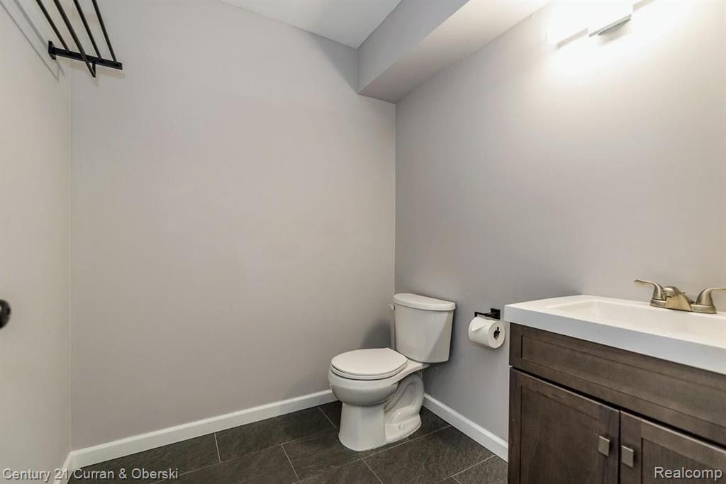 743 Eastbridge Court, Unit 95 Rochester Hills, MI 48307 - Photo 21 of 38