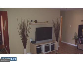 126-5 Kirkbride Road Voorhees, NJ 08043 - Photo 11 of 12 Living Room