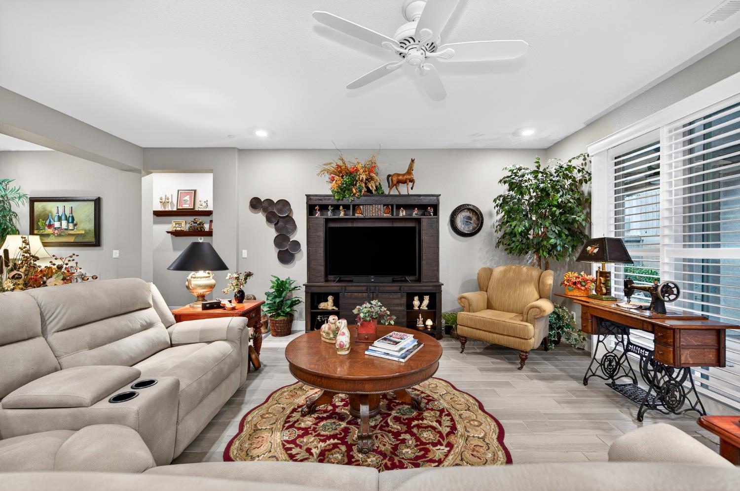 12755 Blueblanc Way Rancho Cordova, CA 95742 - Photo 19 of 75