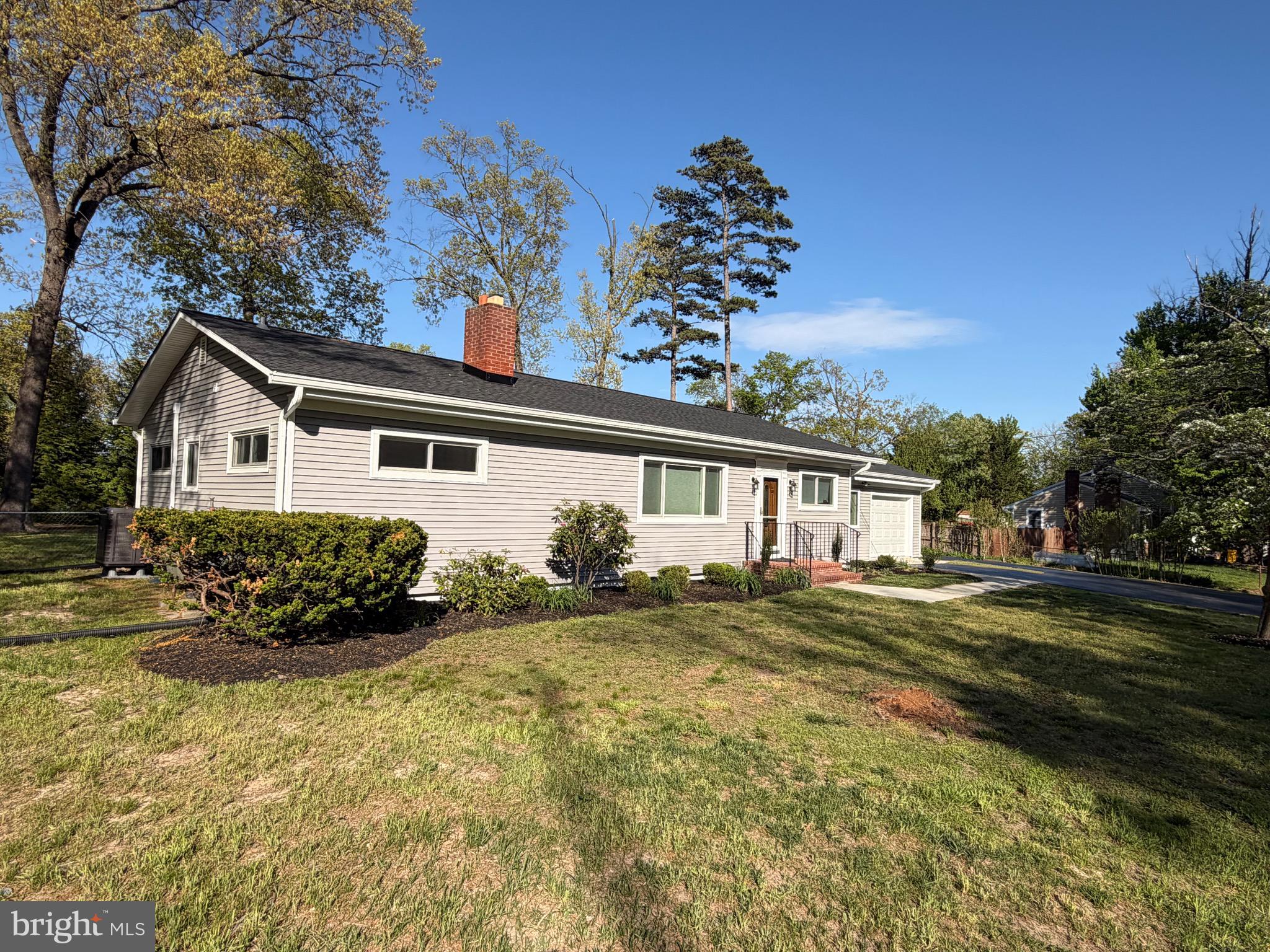 816 Meadow Road Severn, MD 21144 - Photo 4 of 10