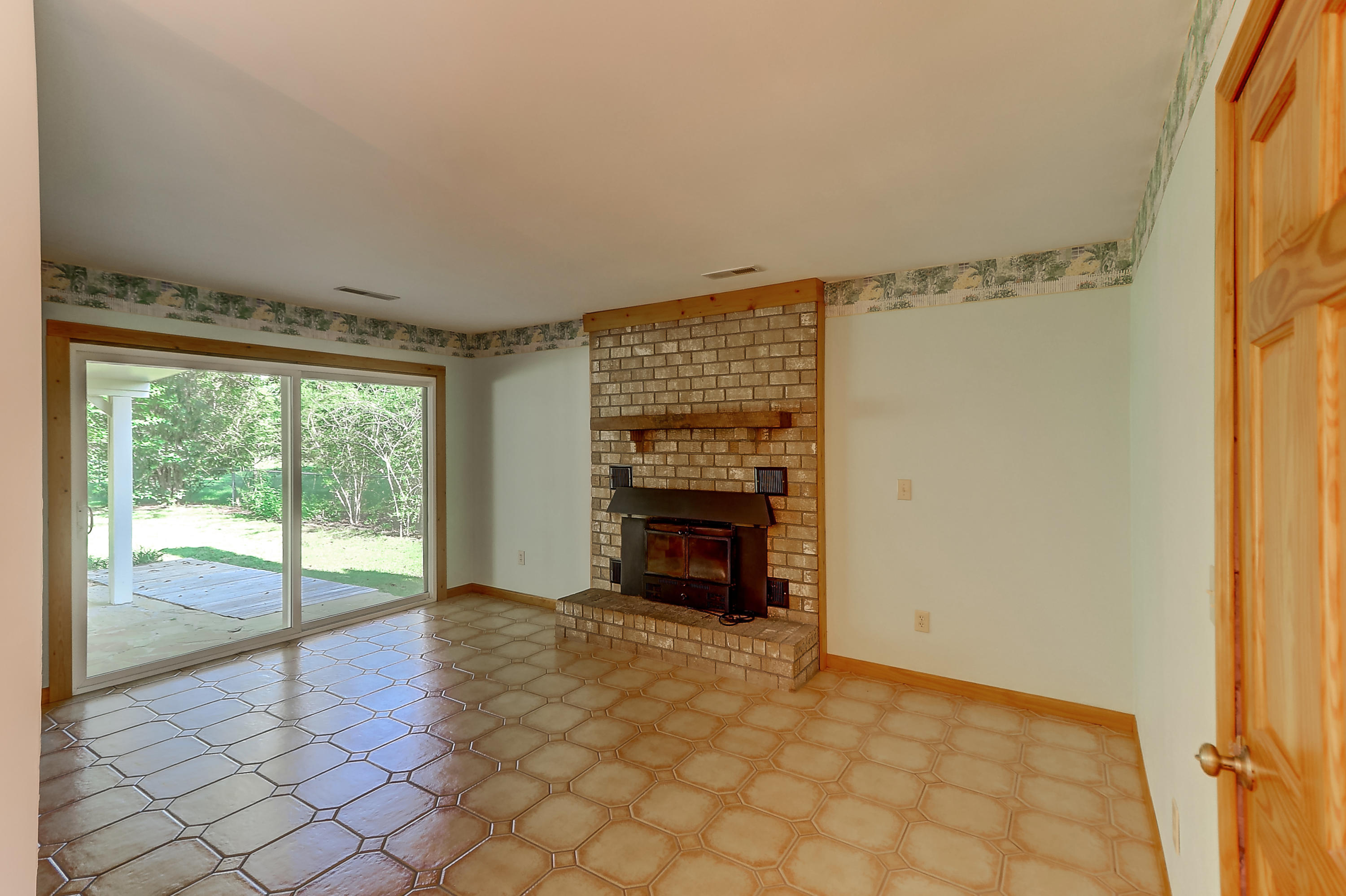 126 State Rd S-8-923 Moncks Corner, SC 29461 - Photo 17 of 39 126 Loblolly (15)