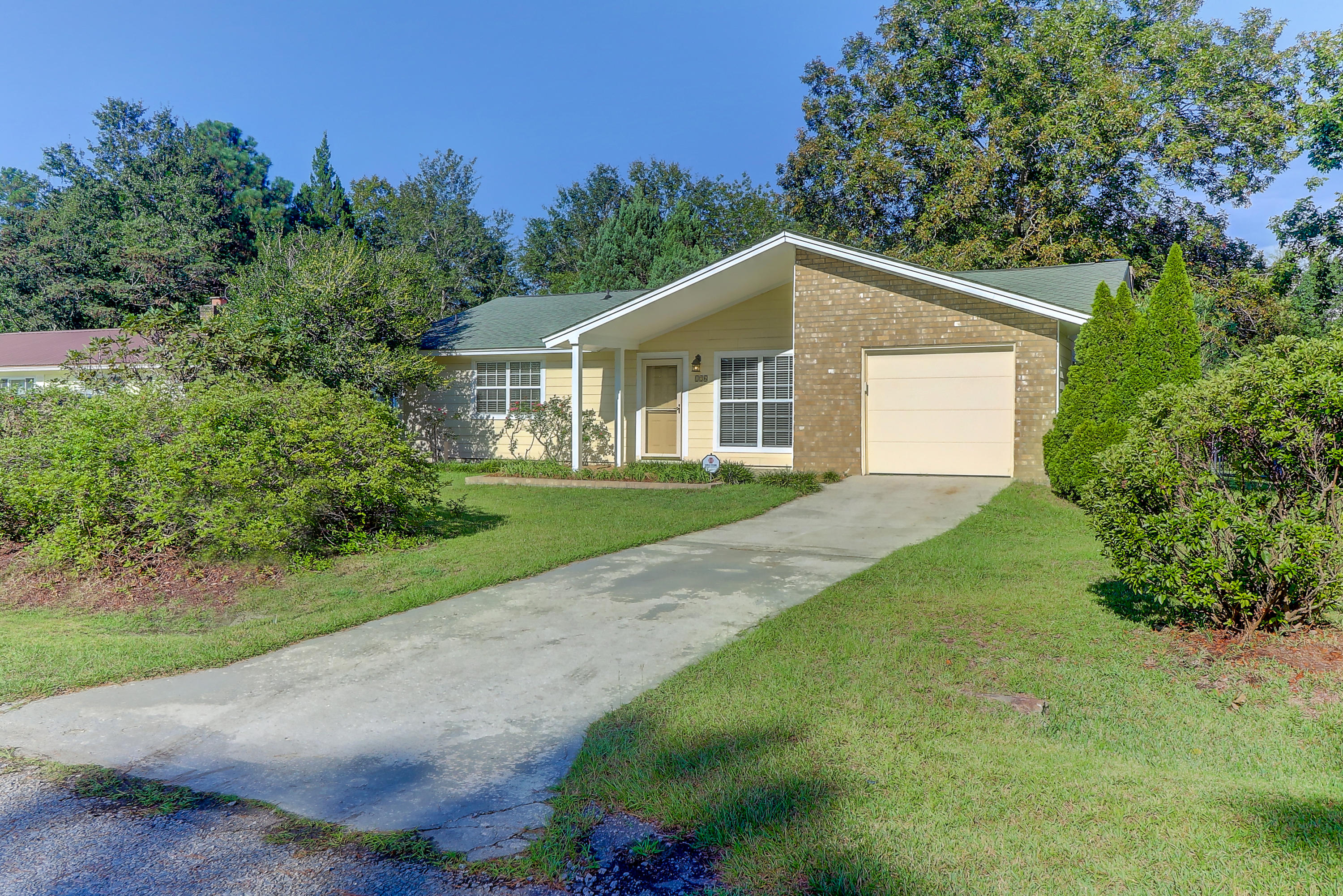 126 State Rd S-8-923 Moncks Corner, SC 29461 - Photo 4 of 39 126 Loblolly (4)