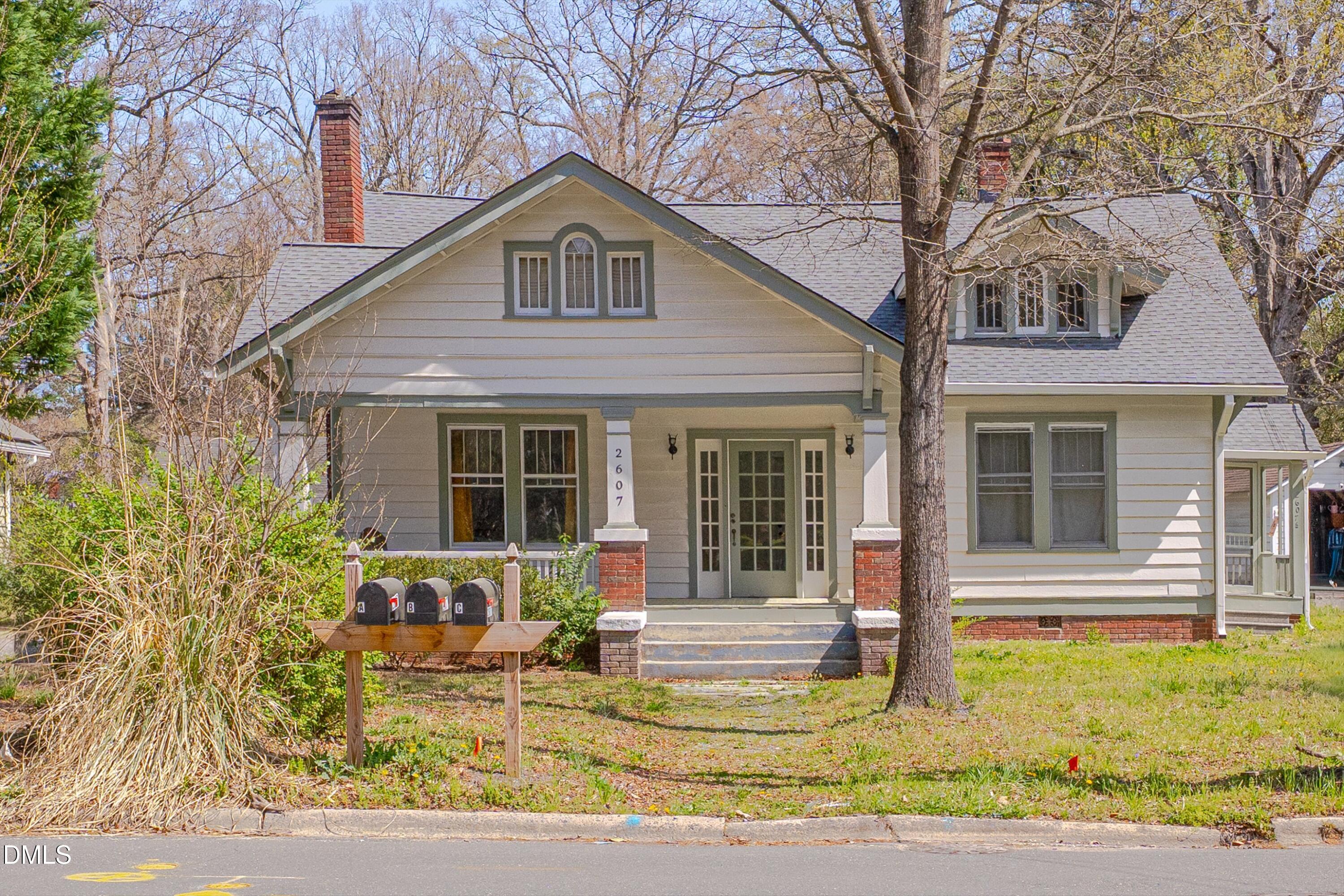2607 Chapel Hill Road Durham, NC 27707 - Photo 2 of 28