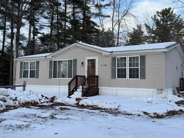 $750,000 | 16 Hodsdon Shore Road, Ossipee, NH 03814