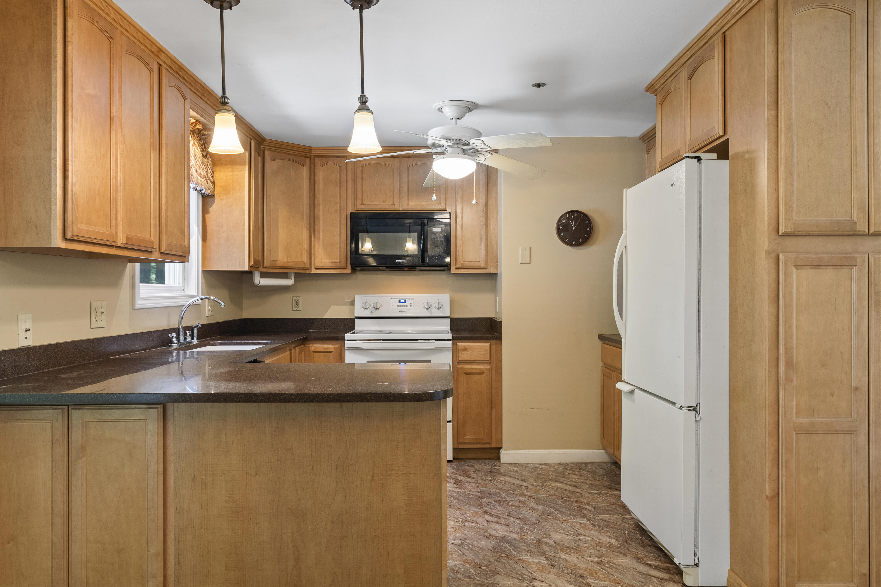 44 Willow Grove Road, Unit 44 Brunswick, ME 04011 - Photo 11 of 52 44 Willow Grove Rd, Brunswick, ME-24