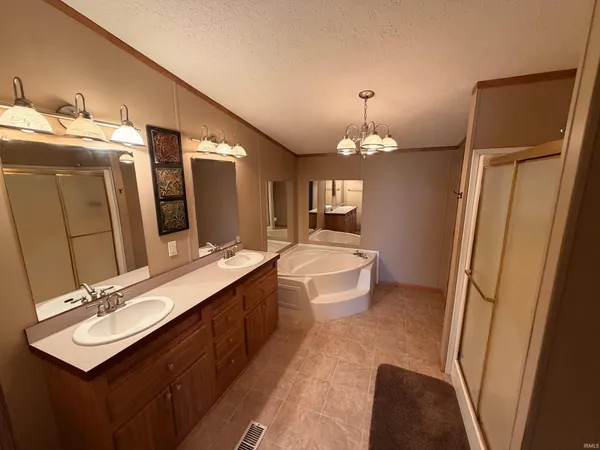 $285,000 | 5738 South 100 West, Peru, IN 46970