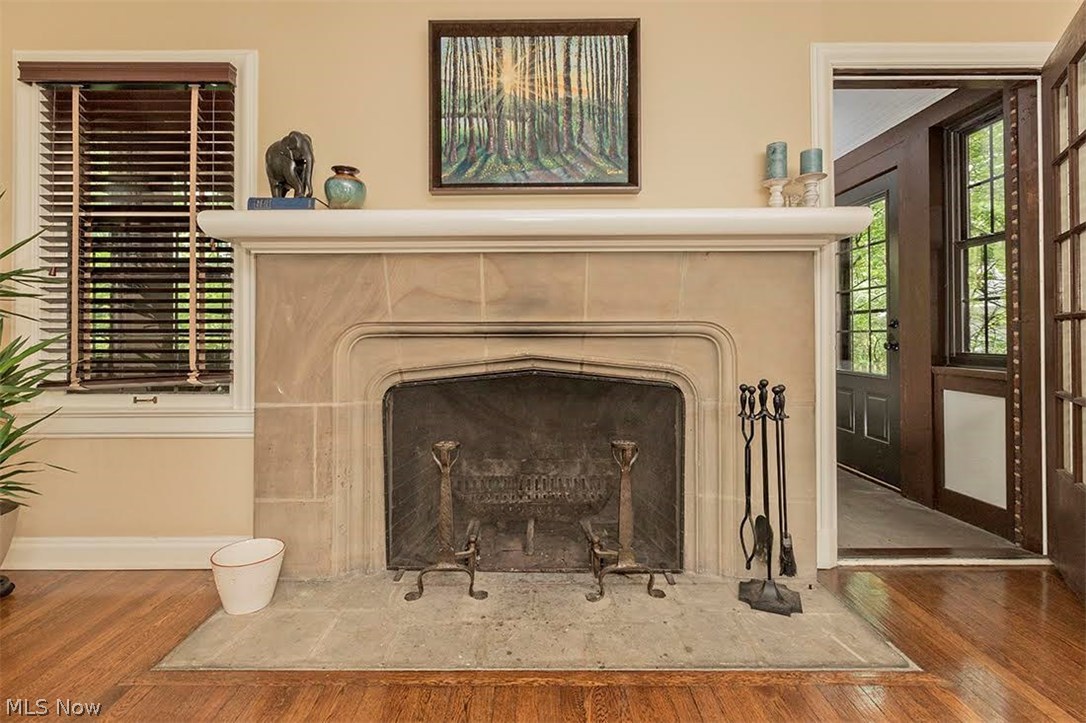 2842 Fontenay Road Cleveland, OH 44120 - Photo 6 of 35 Gallery Image 6