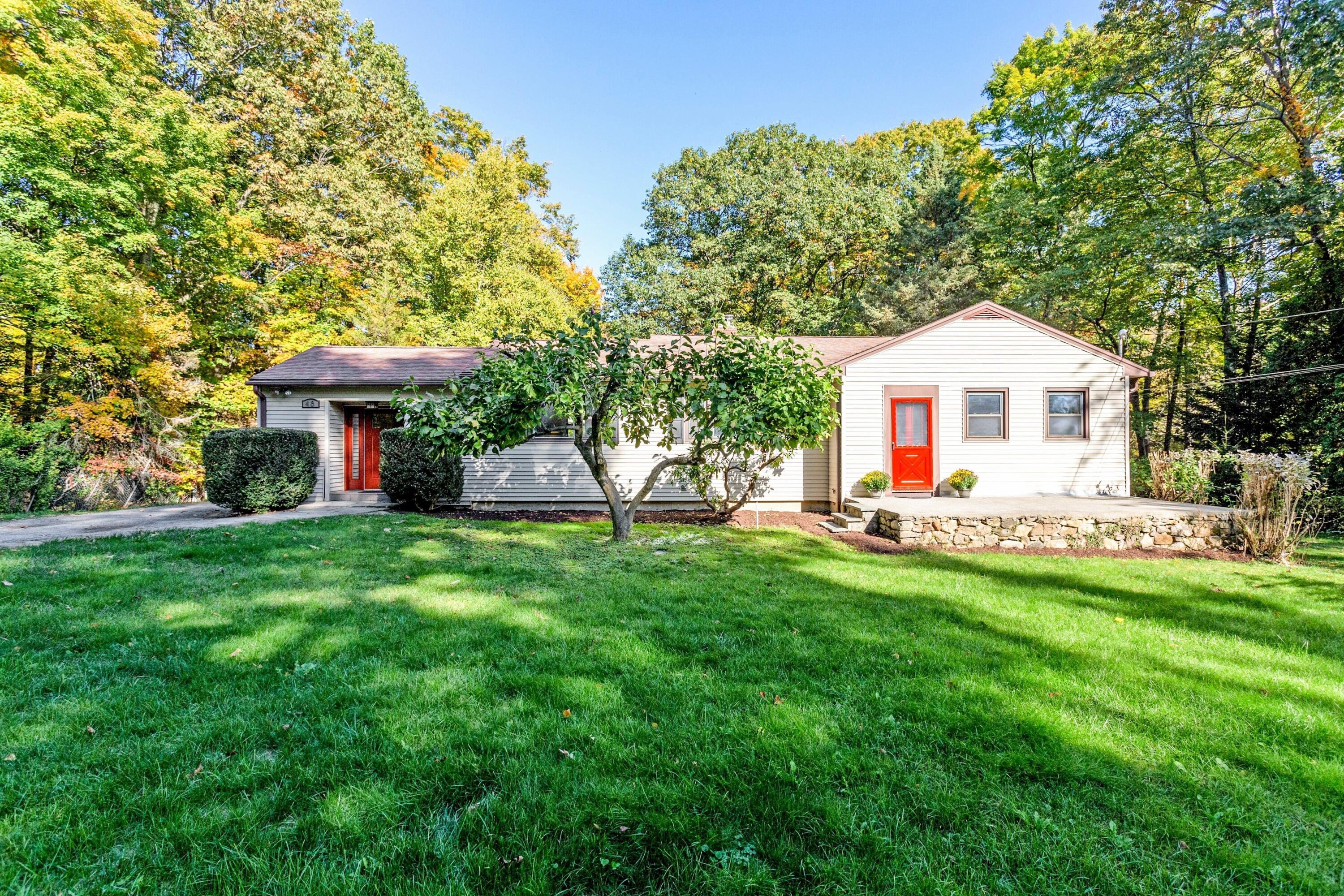 48 Short Woods Road New Fairfield, CT 06812 - Photo 1 of 28 001-428770-_MG_7459_11925680