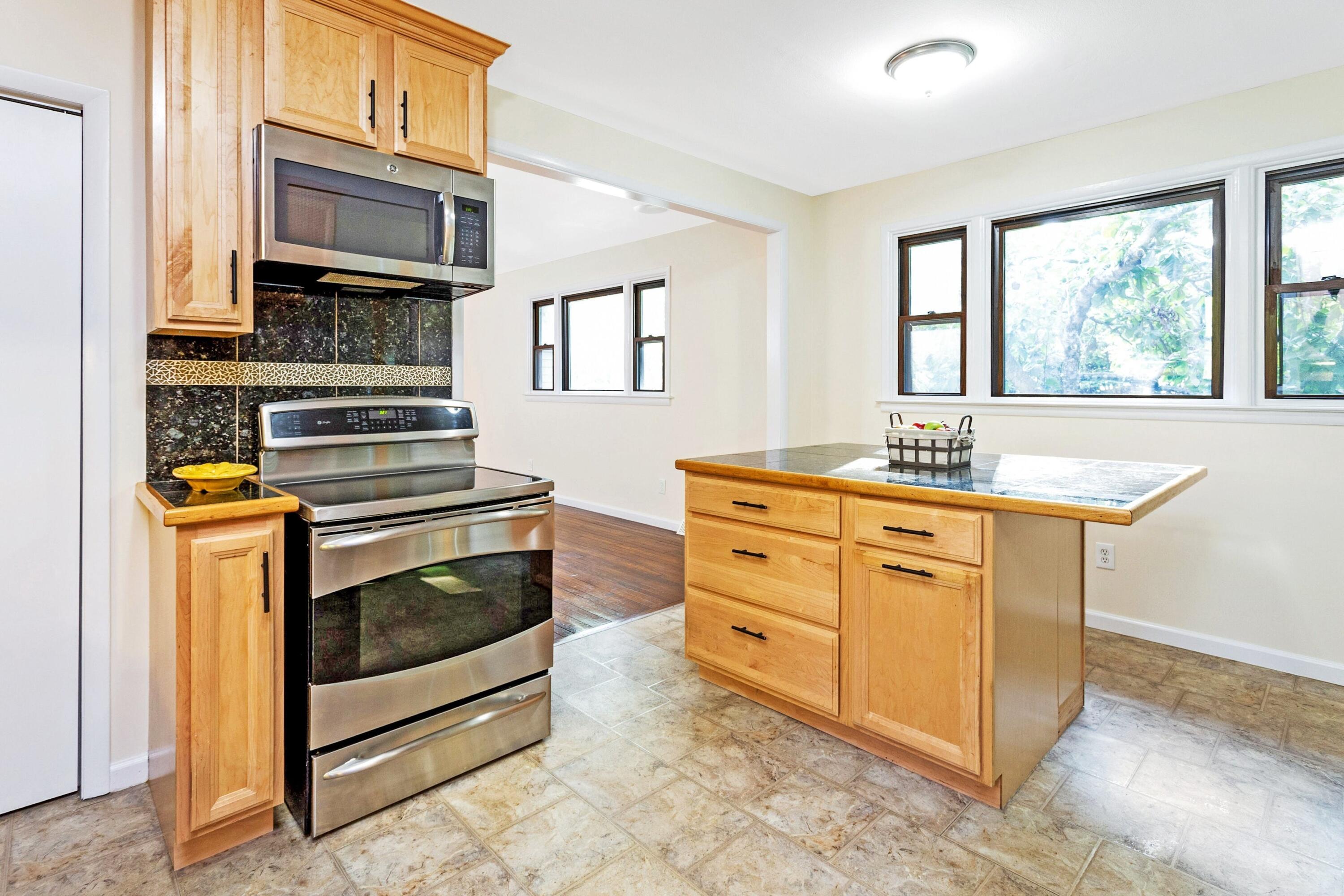 48 Short Woods Road New Fairfield, CT 06812 - Photo 11 of 28 011-428770-_MG_7485_11925704