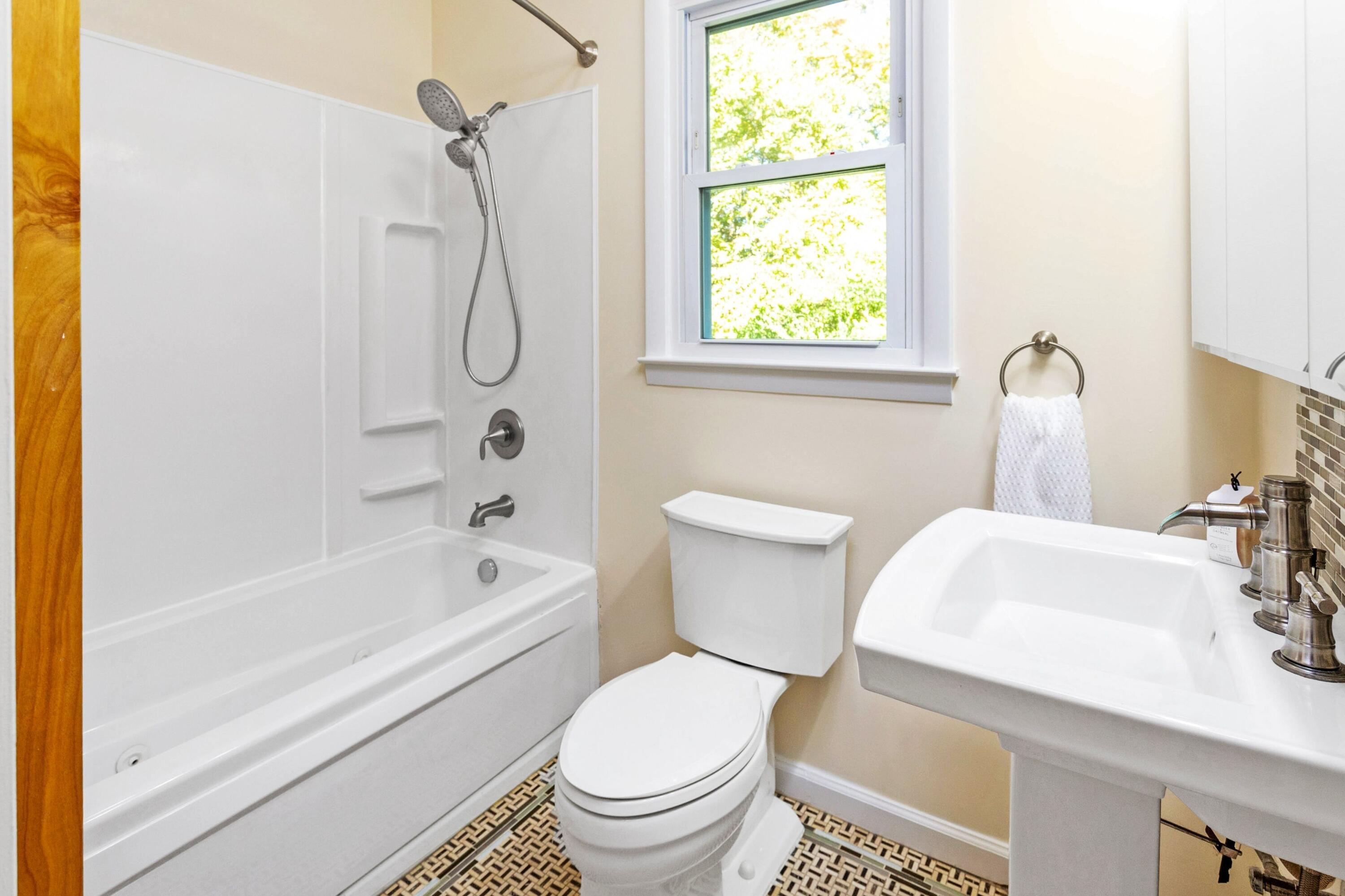 48 Short Woods Road New Fairfield, CT 06812 - Photo 22 of 28 022-428770-_MG_7474_11925695
