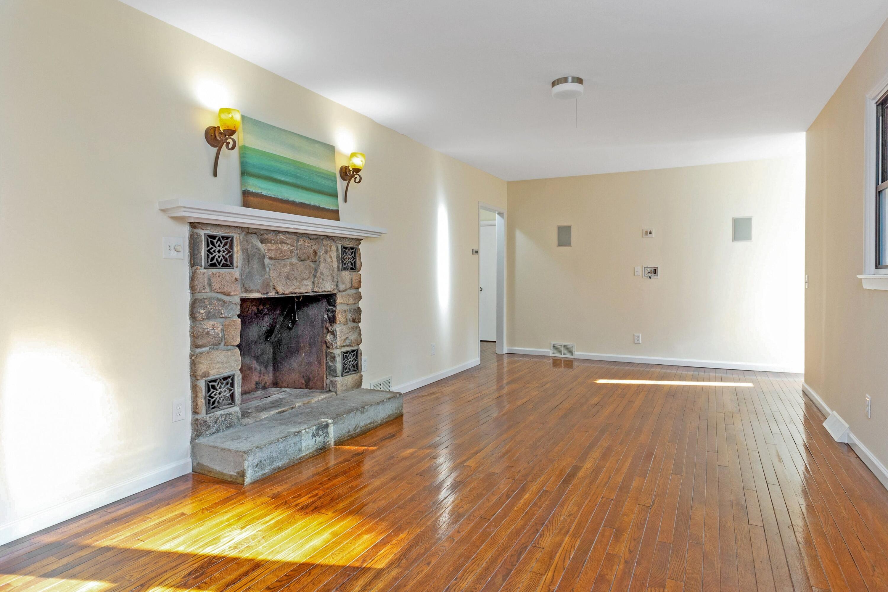 48 Short Woods Road New Fairfield, CT 06812 - Photo 6 of 28 006-428770-_MG_7480_11925699