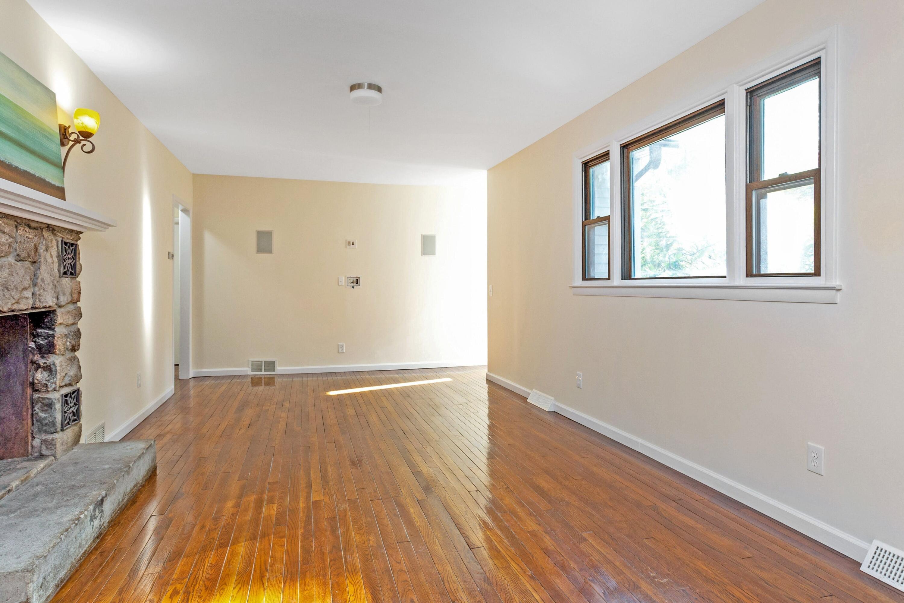 48 Short Woods Road New Fairfield, CT 06812 - Photo 7 of 28 007-428770-_MG_7481_11925700