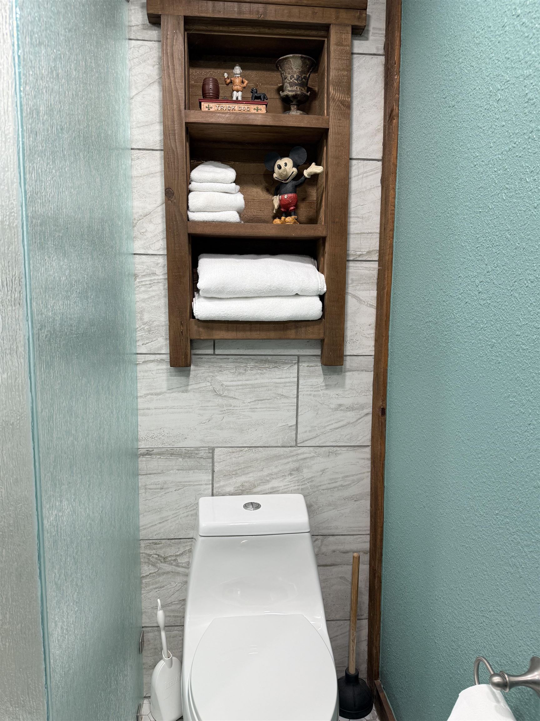 167 Stover Road Chester, CA 96020 - Photo 18 of 33 a bathroom with a toilet and a sink