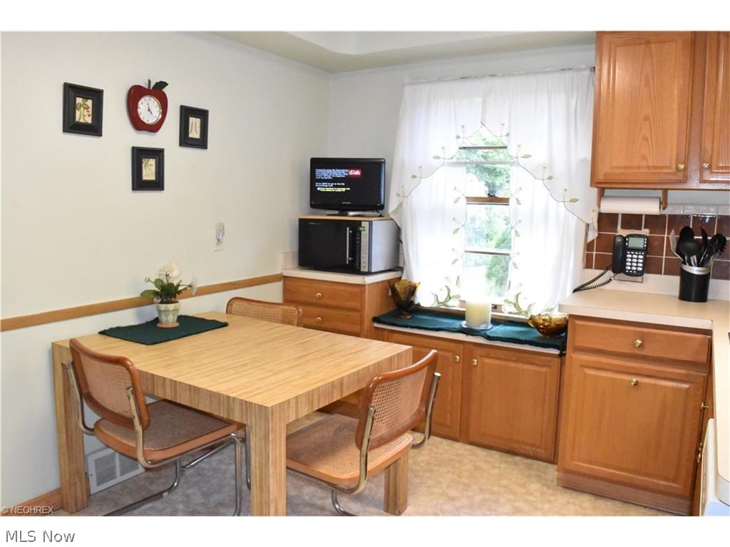 3875 Mayfield Road Cleveland, OH 44121 - Photo 8 of 23