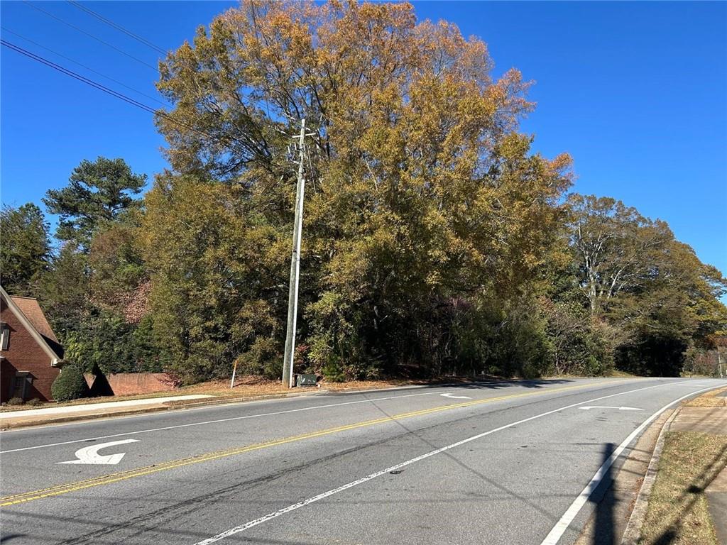 1471 Bells Ferry Road Marietta, GA 30066 - Photo 7 of 17 a view of a road with a building in the background