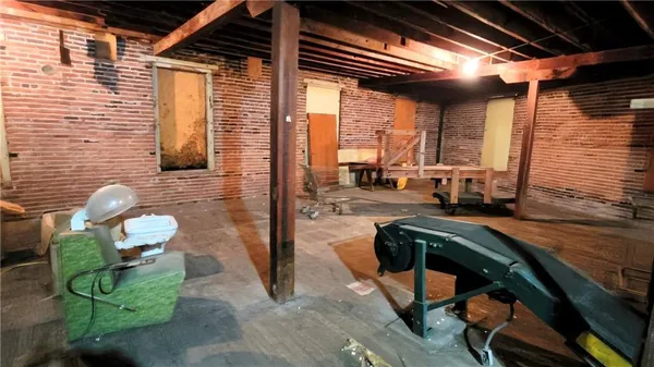 $175,000 | 512 East Monroe Street, Iola, KS 66749
