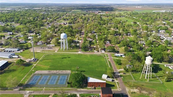 $175,000 | 512 East Monroe Street, Iola, KS 66749