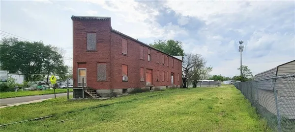 $175,000 | 512 East Monroe Street, Iola, KS 66749