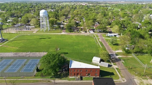 $175,000 | 512 East Monroe Street, Iola, KS 66749