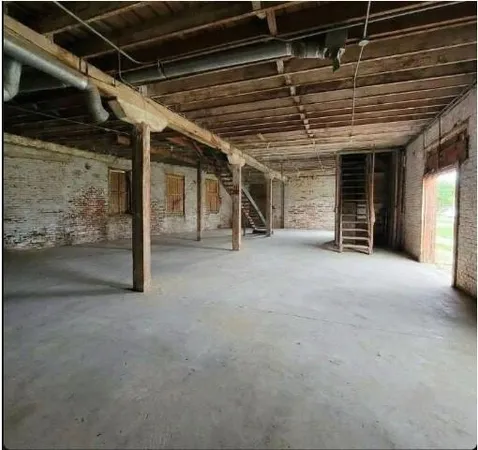 $175,000 | 512 East Monroe Street, Iola, KS 66749