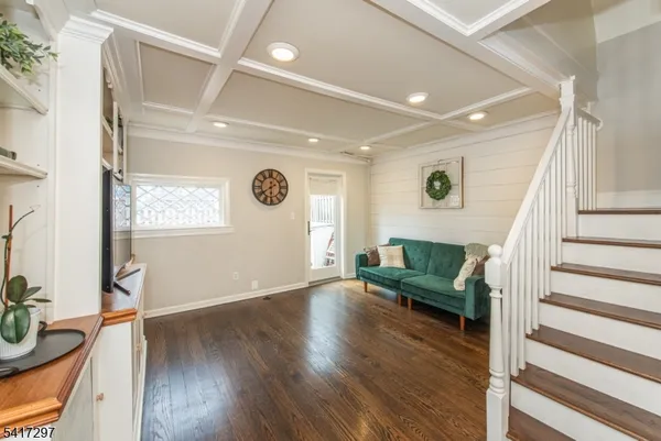 $749,900 | 9 North Hillside Avenue, Chatham, NJ 07928