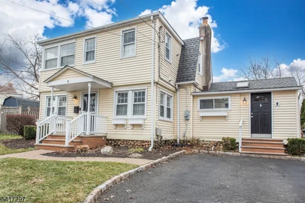 $749,900 | 9 North Hillside Avenue, Chatham, NJ 07928
