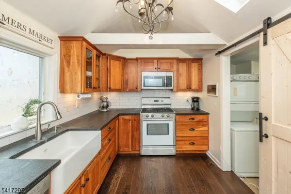 $749,900 | 9 North Hillside Avenue, Chatham, NJ 07928