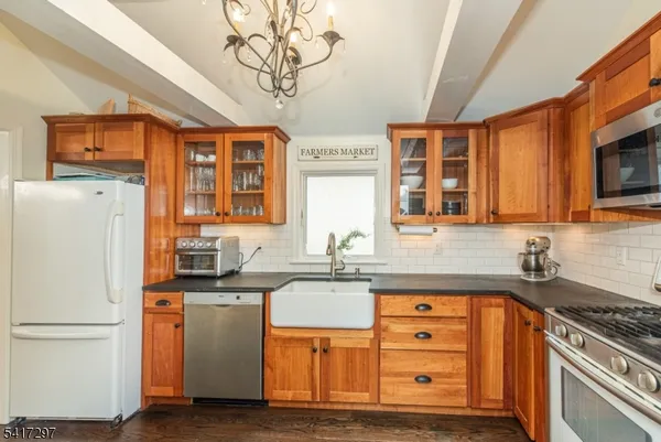 $749,900 | 9 North Hillside Avenue, Chatham, NJ 07928