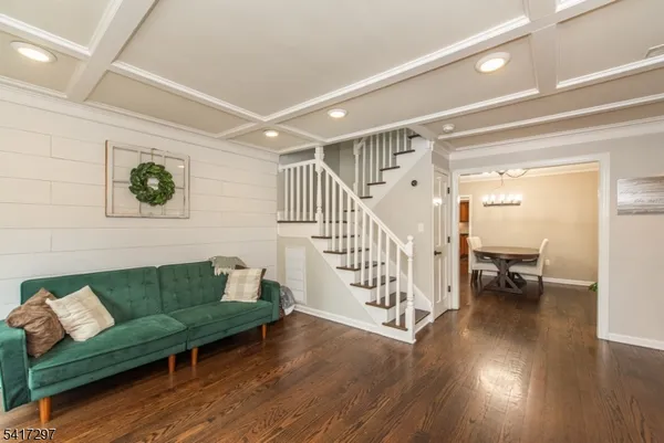 $749,900 | 9 North Hillside Avenue, Chatham, NJ 07928