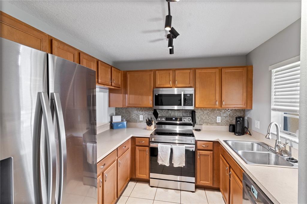 5462 Quarry Rock Road Lakeland, FL 33809 - Photo 7 of 33