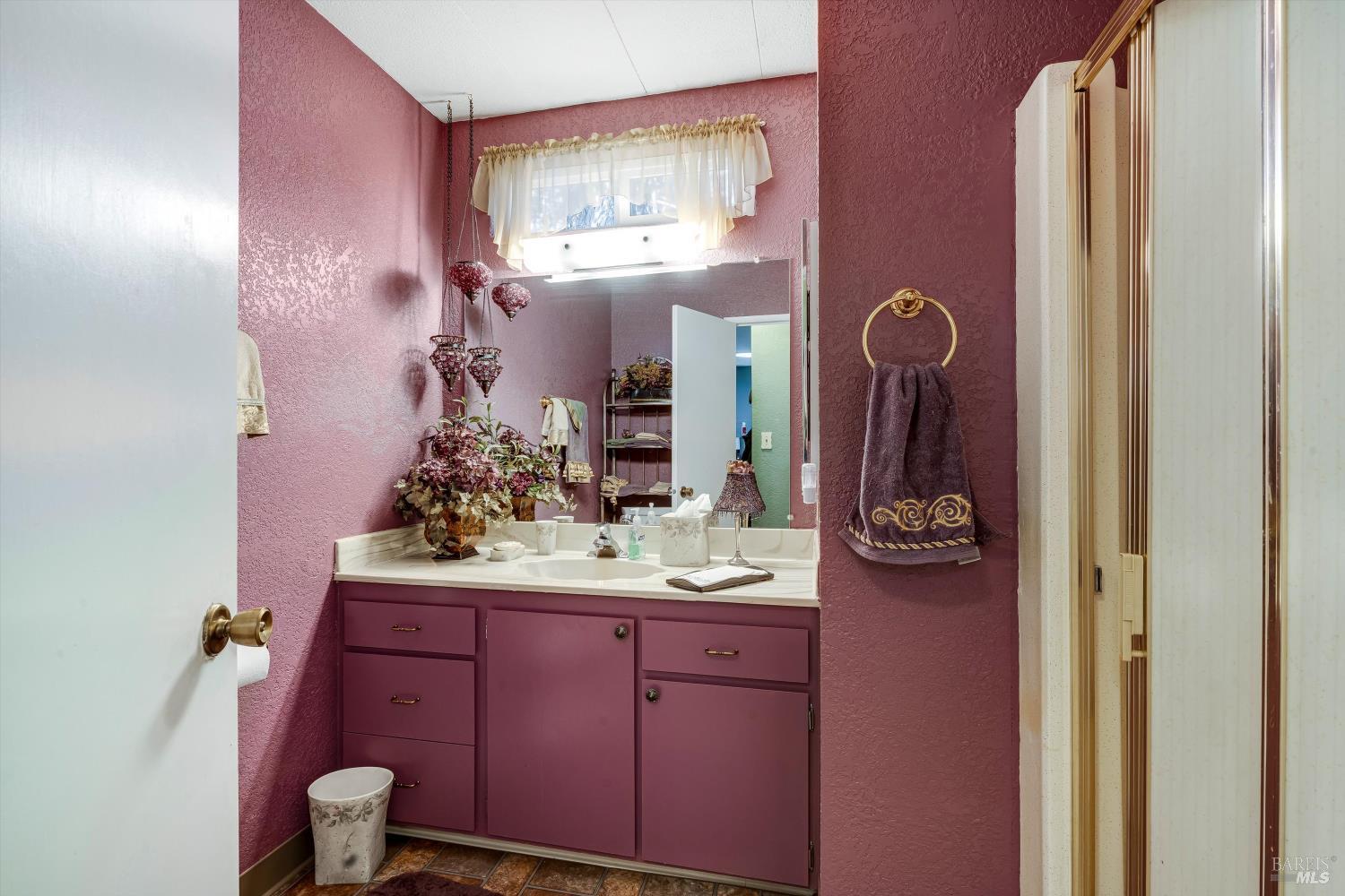 98 Sequoia Circle Santa Rosa, CA 95401 - Photo 17 of 43 Second Bathroom