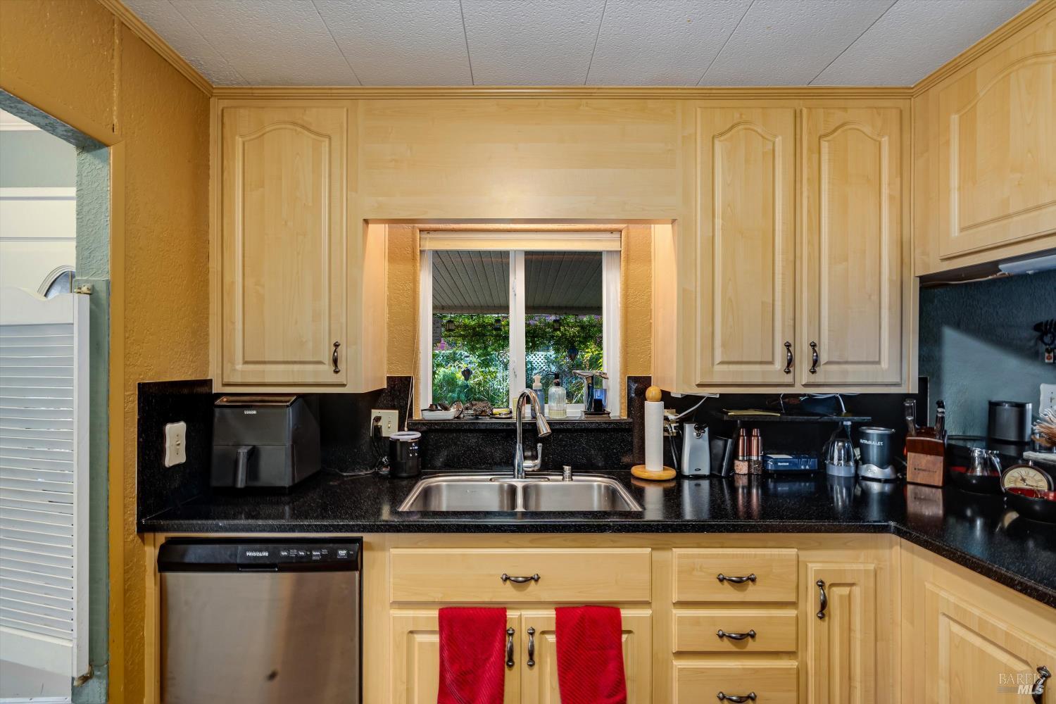 98 Sequoia Circle Santa Rosa, CA 95401 - Photo 19 of 43