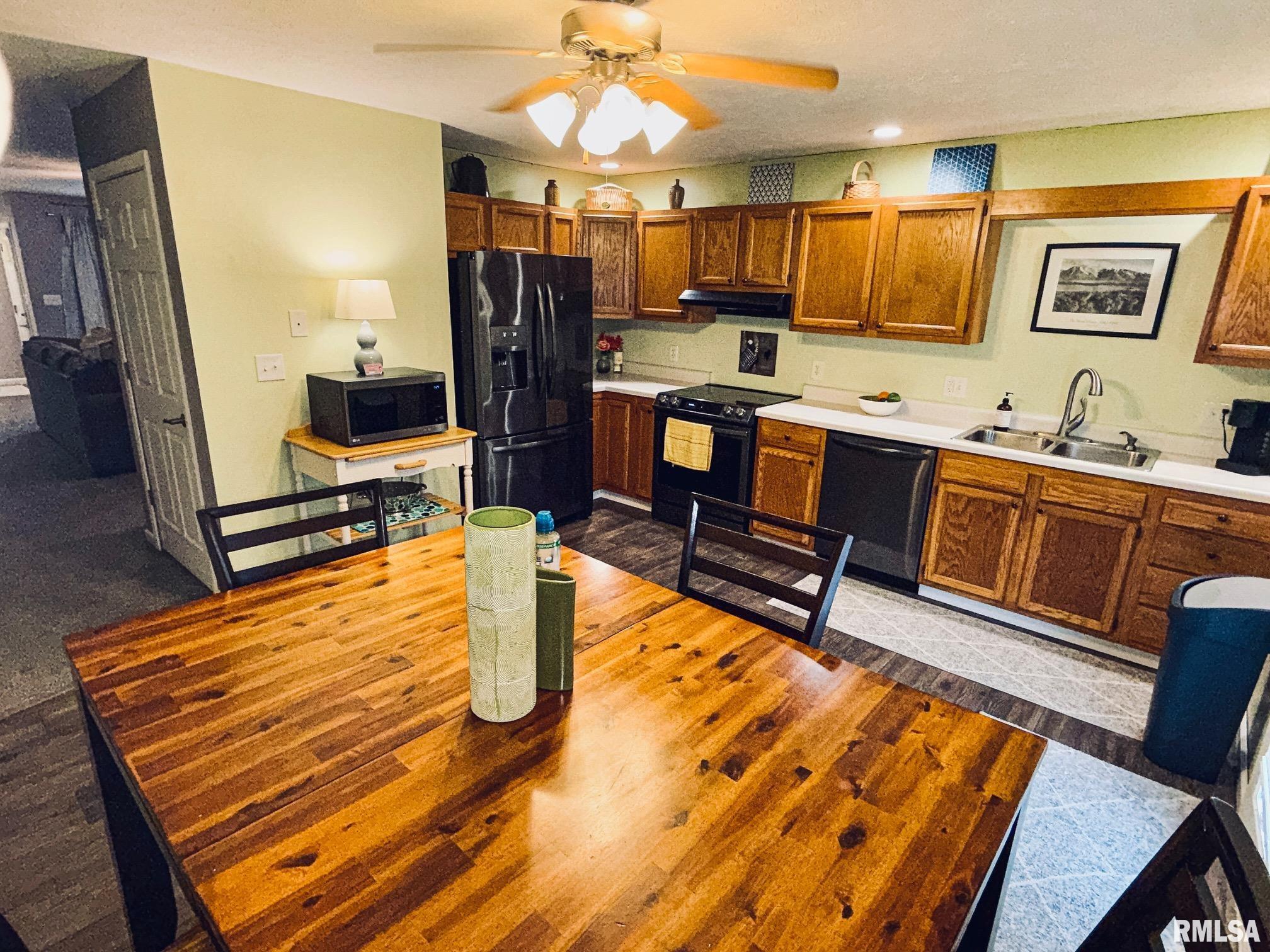 2722 Walter Road Springfield, IL 62703 - Photo 4 of 15