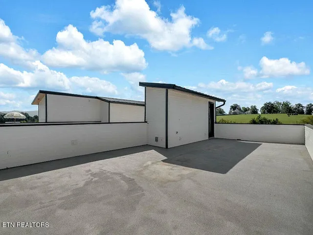 $639,000 | 206 Granite Drive, Sevierville, TN 37876