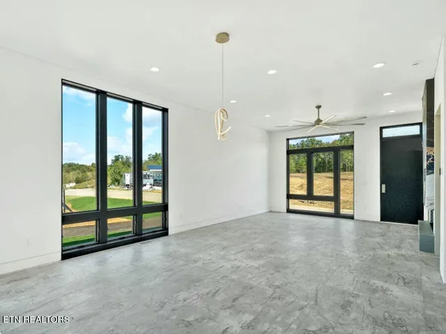 $639,000 | 206 Granite Drive, Sevierville, TN 37876