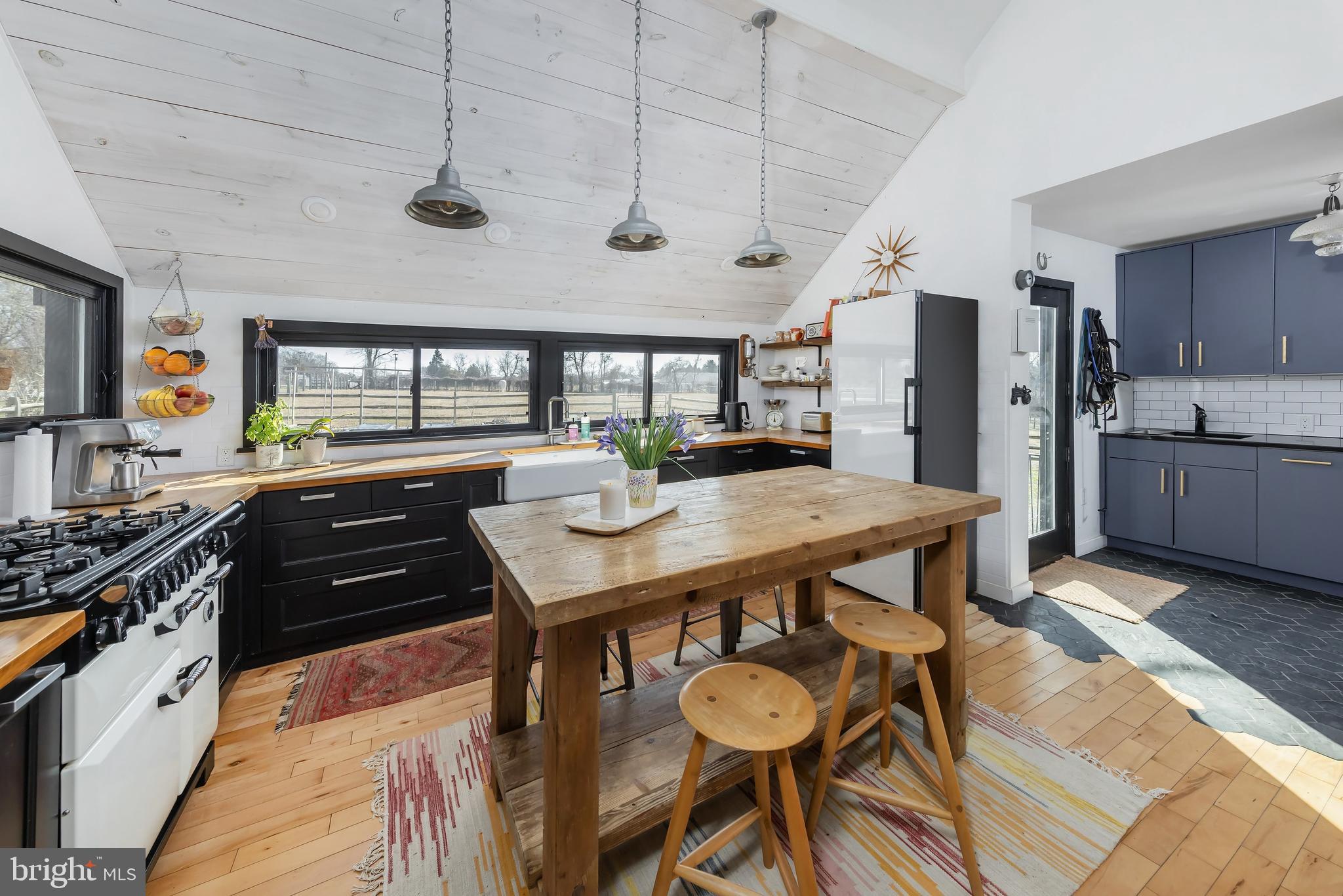 181 Jefferson Road Sewell, NJ 08080 - Photo 9 of 71