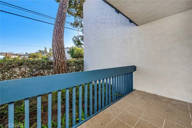 $698,000 | 649 South Prospect Avenue, Unit 103, Redondo Beach, CA 90277