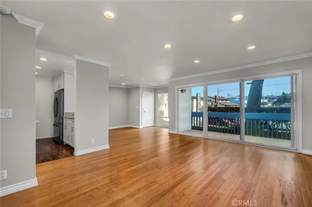 $698,000 | 649 South Prospect Avenue, Unit 103, Redondo Beach, CA 90277
