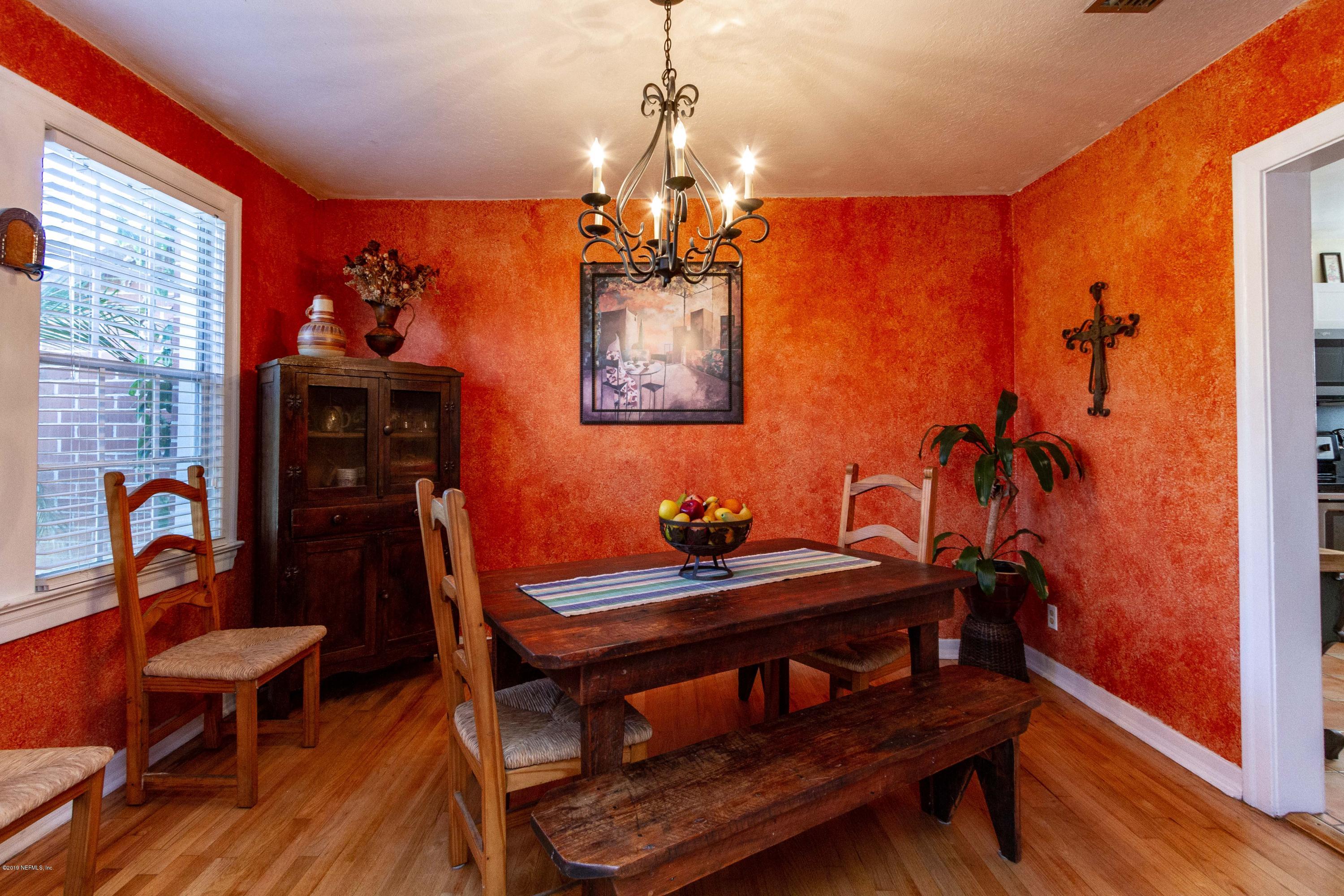 2150 Traymore Road Jacksonville, FL 32207 - Photo 13 of 39 Dining room