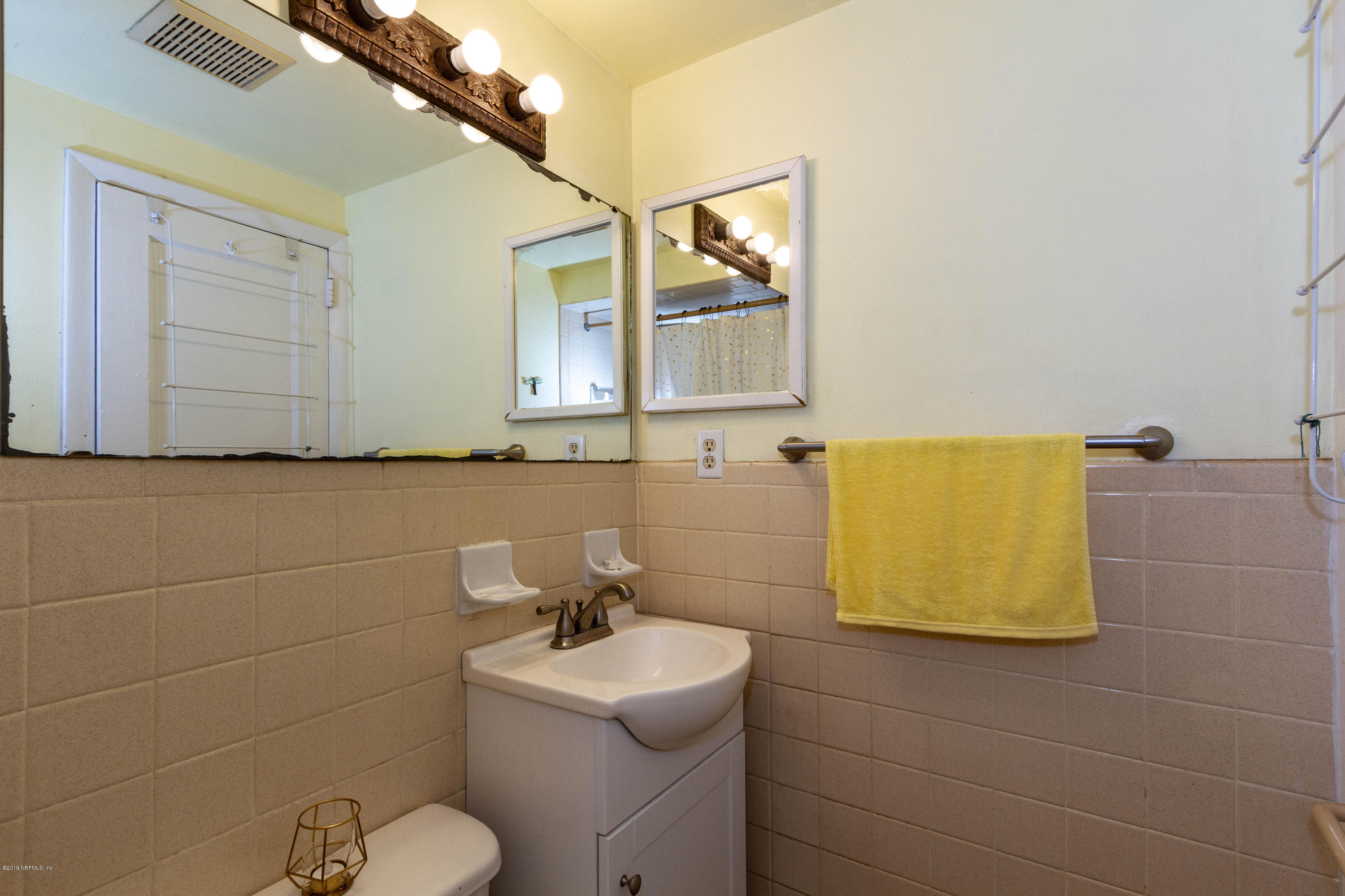 2150 Traymore Road Jacksonville, FL 32207 - Photo 22 of 39 Master bath