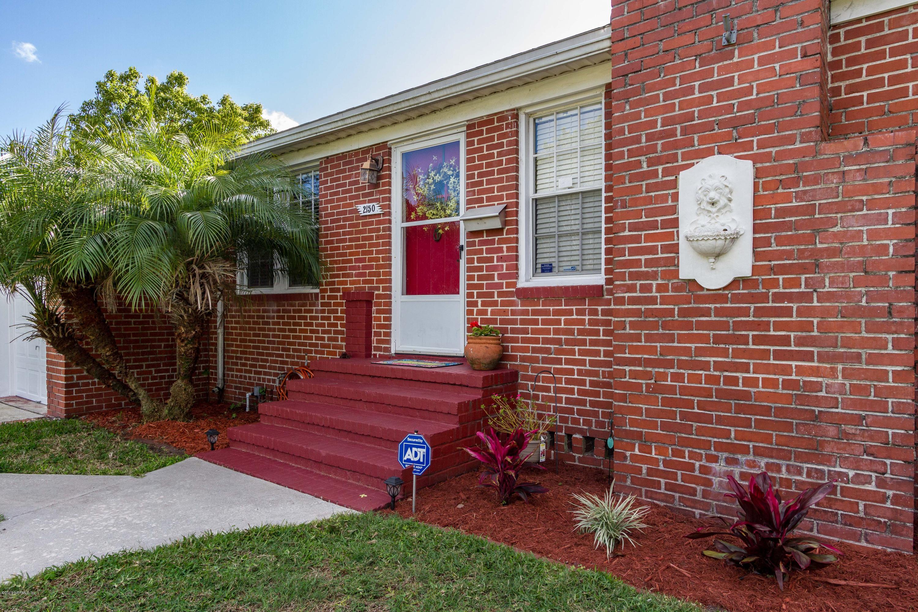 2150 Traymore Road Jacksonville, FL 32207 - Photo 3 of 39 All brick exterior