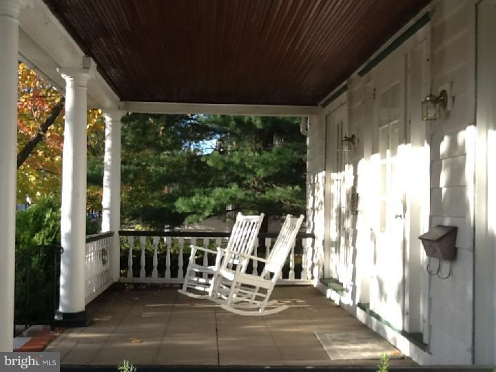 319 Lippincott Avenue Riverside, NJ 08075 - Photo 3 of 24